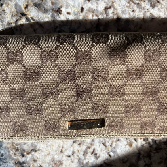 Gucci Beige and Brown Monogram Wallet - Picture 11 of 12
